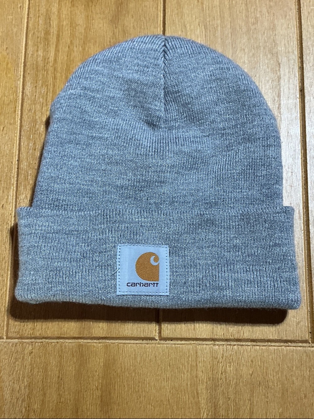 Carhartt Men’s OSFM Beanie in Light Gray with Gold Logo Patch